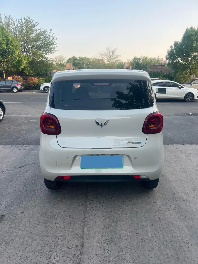 2025 WuLing HongGuang MINI EV BEV 16.2KWH,autocango,china used car exporter,china ev exporter,chinese used car exporter,chinese used ev exporter