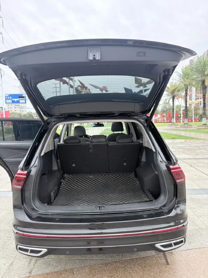 2024 Volkswagen Tiguan L 2.0T 186HP L4 7DCT,autocango,china used car exporter,china ev exporter,chinese used car exporter,chinese used ev exporter