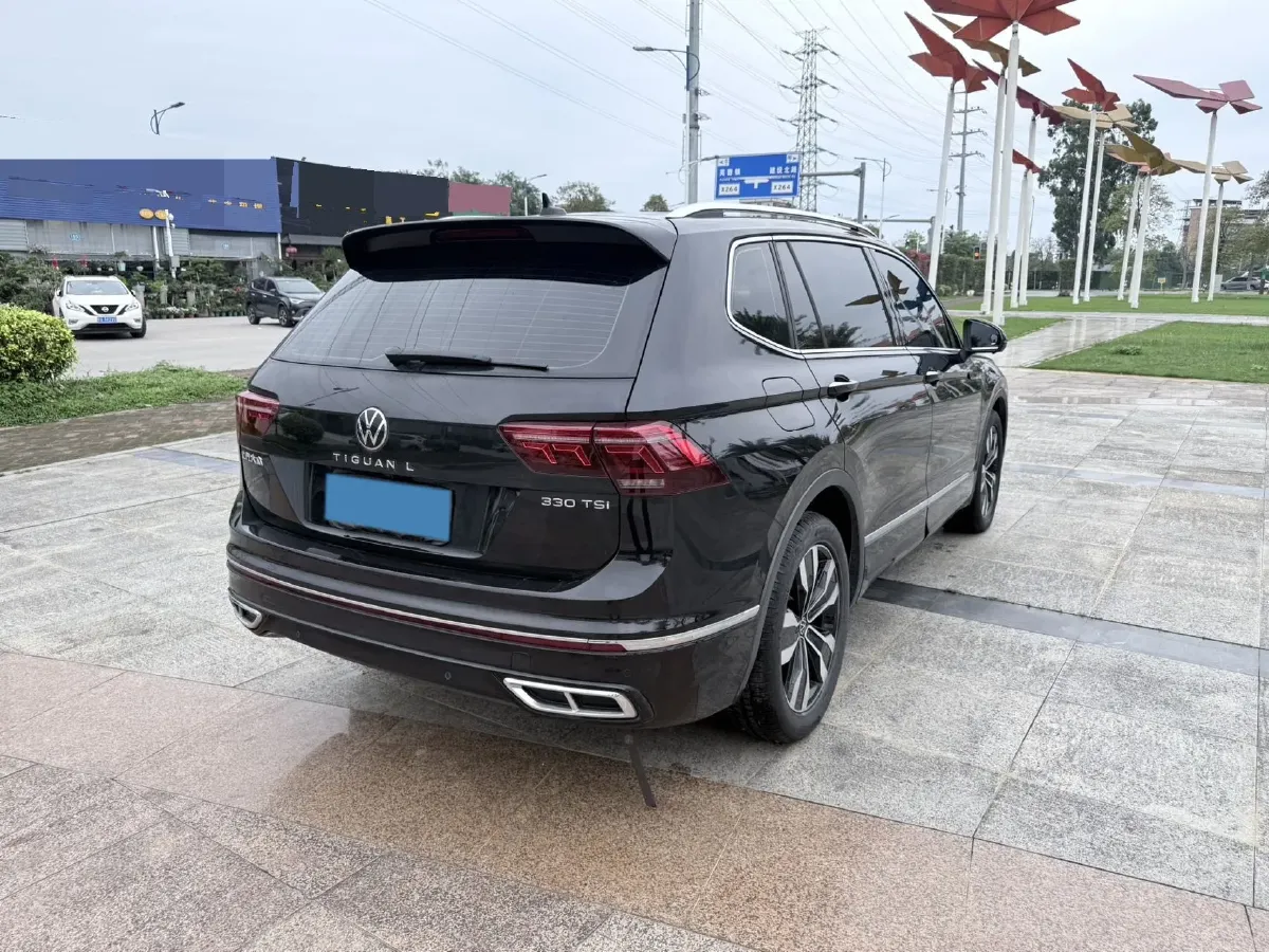 2024 Volkswagen Tiguan L 2.0T 186HP L4 7DCT,autocango,china used car exporter,china ev exporter,chinese used car exporter,chinese used ev exporter