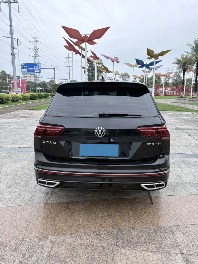 2024 Volkswagen Tiguan L 2.0T 186HP L4 7DCT,autocango,china used car exporter,china ev exporter,chinese used car exporter,chinese used ev exporter