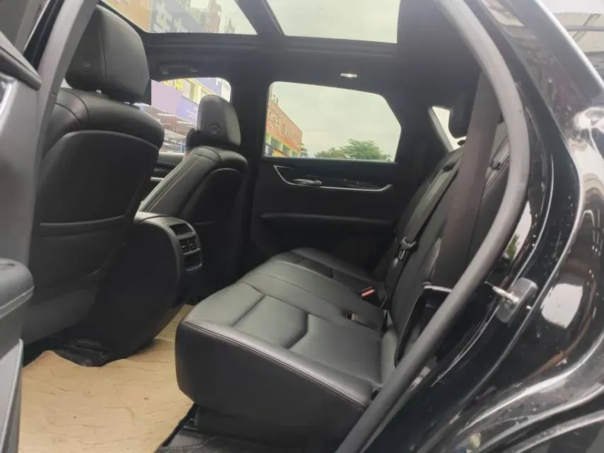 2021 Cadillac XT5 2.0T 237HP L4 9AT,autocango,china used car exporter,china ev exporter,chinese used car exporter,chinese used ev exporter