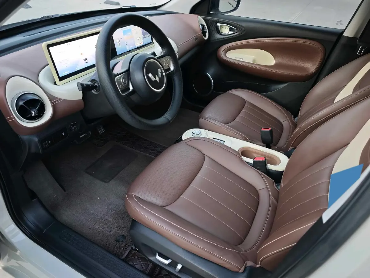 2023 WuLing BinGuo BEV 31.9KWH,autocango,china used car exporter,china ev exporter,chinese used car exporter,chinese used ev exporter