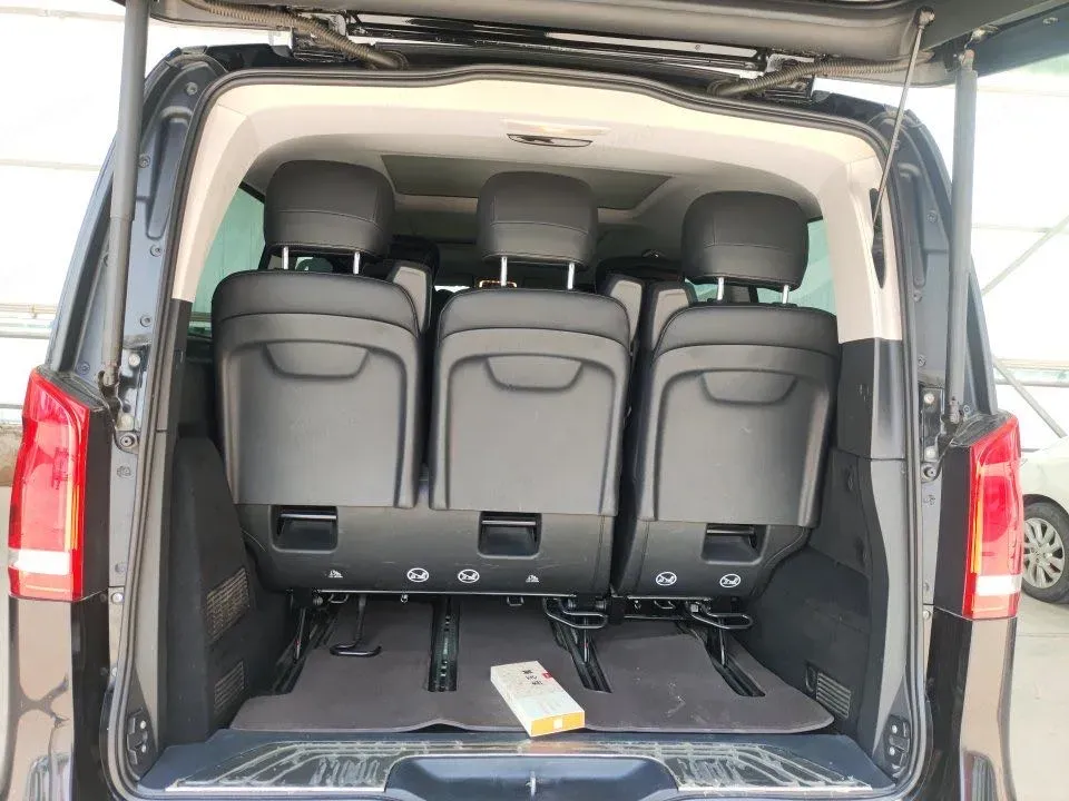 2021 Mercedes-Benz V Class 2.0T 211HP L4 9AT,autocango,china used car exporter,china ev exporter,chinese used car exporter,chinese used ev exporter