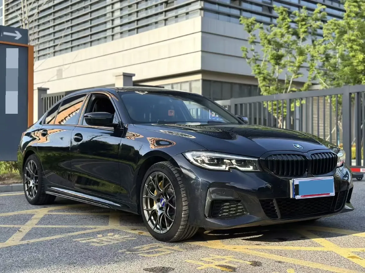 2022 BMW 3 Series 2.0T 184HP L4 8AT,autocango,china used car exporter,china ev exporter,chinese used car exporter,chinese used ev exporter