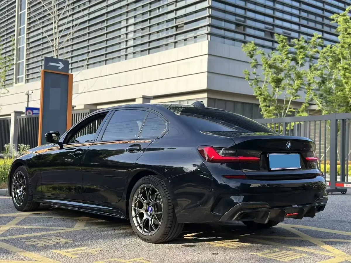 2022 BMW 3 Series 2.0T 184HP L4 8AT,autocango,china used car exporter,china ev exporter,chinese used car exporter,chinese used ev exporter