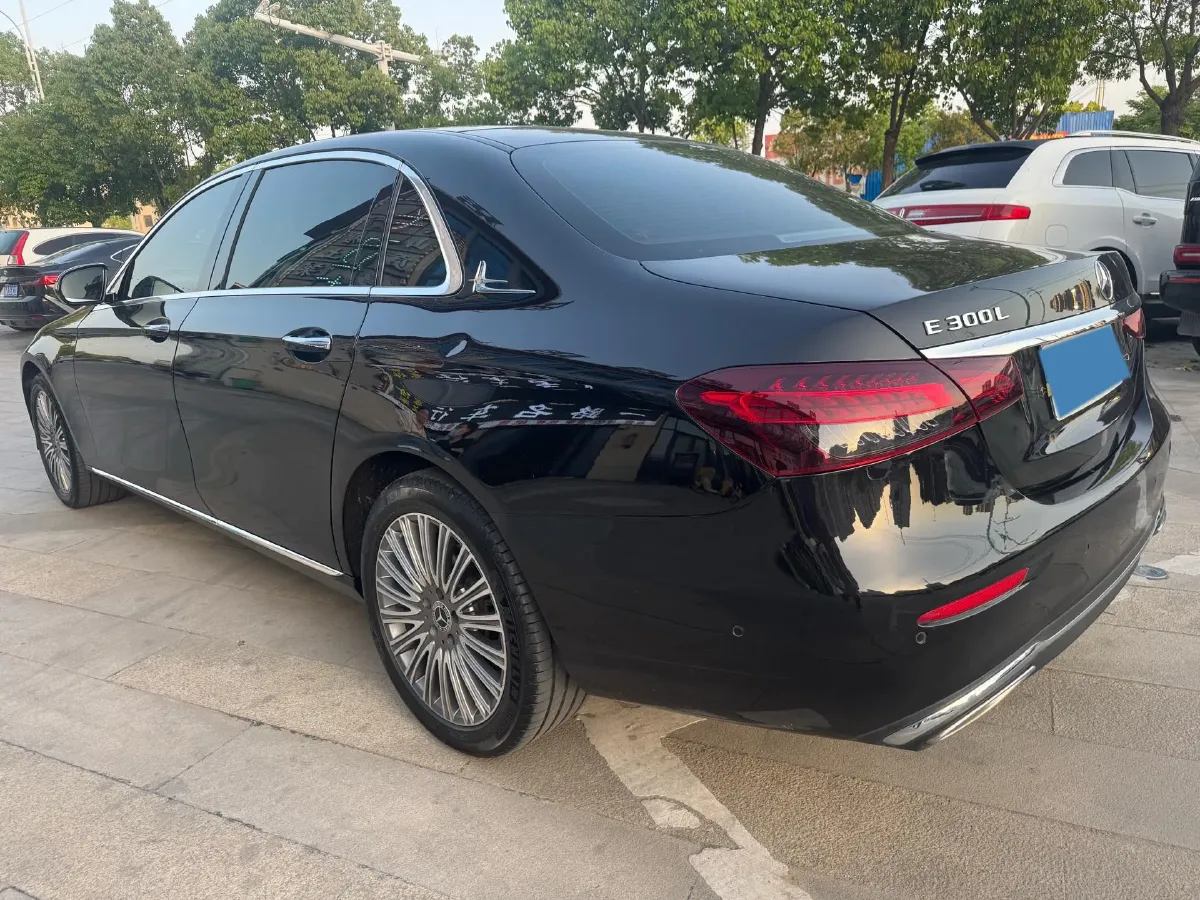 2022 Mercedes-Benz E Class 2.0T 258HP L4 9AT,autocango,china used car exporter,china ev exporter,chinese used car exporter,chinese used ev exporter