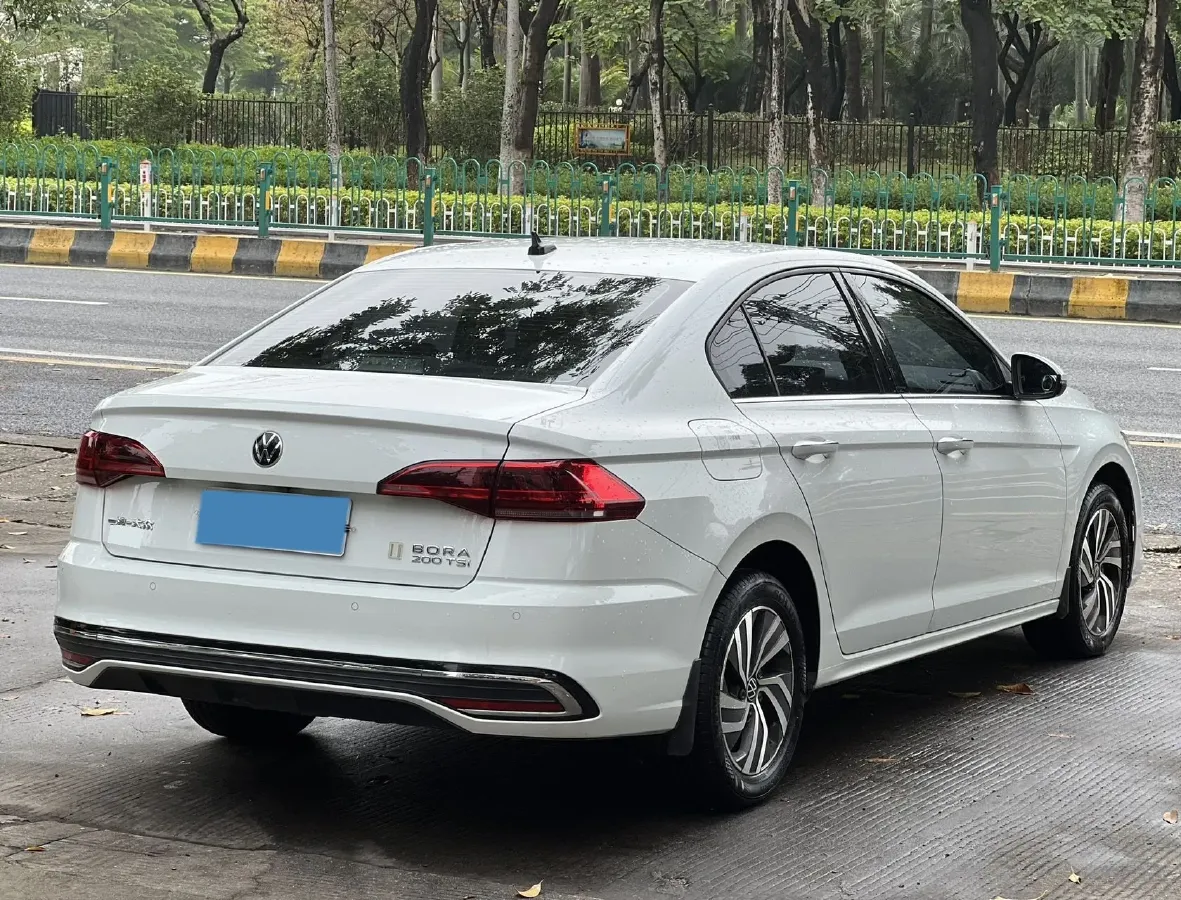 2023 Volkswagen Bora 1.2T 116HP L4 7DCT,autocango,china used car exporter,china ev exporter,chinese used car exporter,chinese used ev exporter