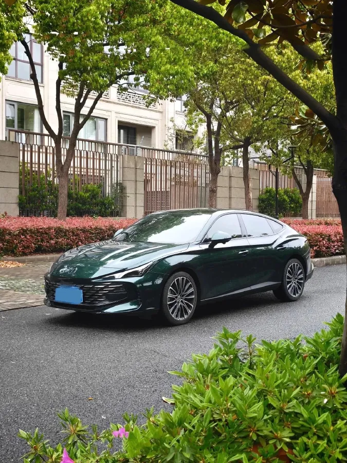 2023 MG 7 1.5T 188HP L4 7DCT,autocango,china used car exporter,china ev exporter,chinese used car exporter,chinese used ev exporter