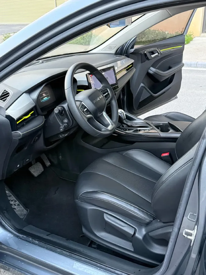 2021 Roewe i5 1.5L 120HP L4 CVT,autocango,china used car exporter,china ev exporter,chinese used car exporter,chinese used ev exporter