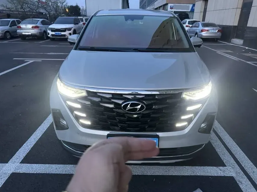 2021 Hyundai Custo 1.5T 170HP L4 8AT,autocango,china used car exporter,china ev exporter,chinese used car exporter,chinese used ev exporter