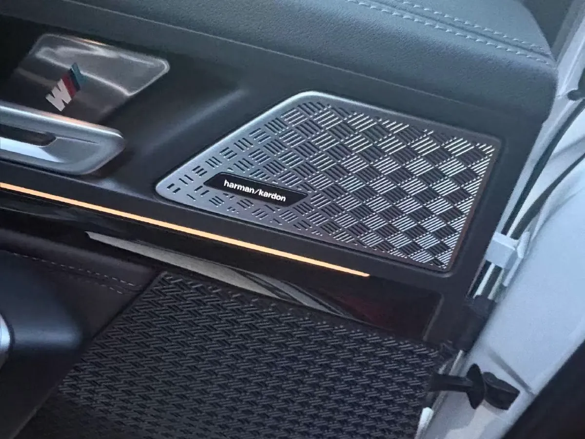 2024 BMW X1 2.0T 204HP L4 7DCT,autocango,china used car exporter,china ev exporter,chinese used car exporter,chinese used ev exporter