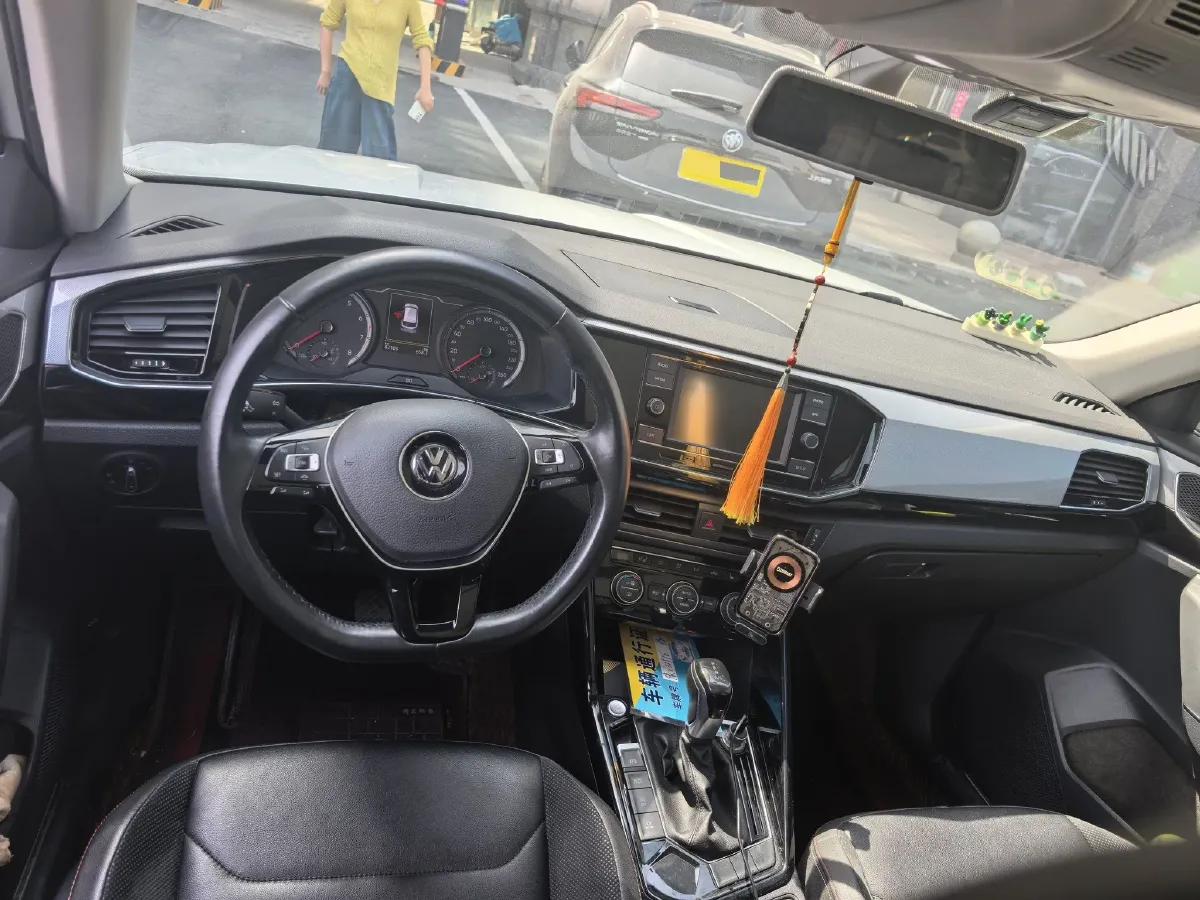 2019 Jeep Cherokee 2.0T 234HP L4 9AT,autocango,china used car exporter,china ev exporter,chinese used car exporter,chinese used ev exporter