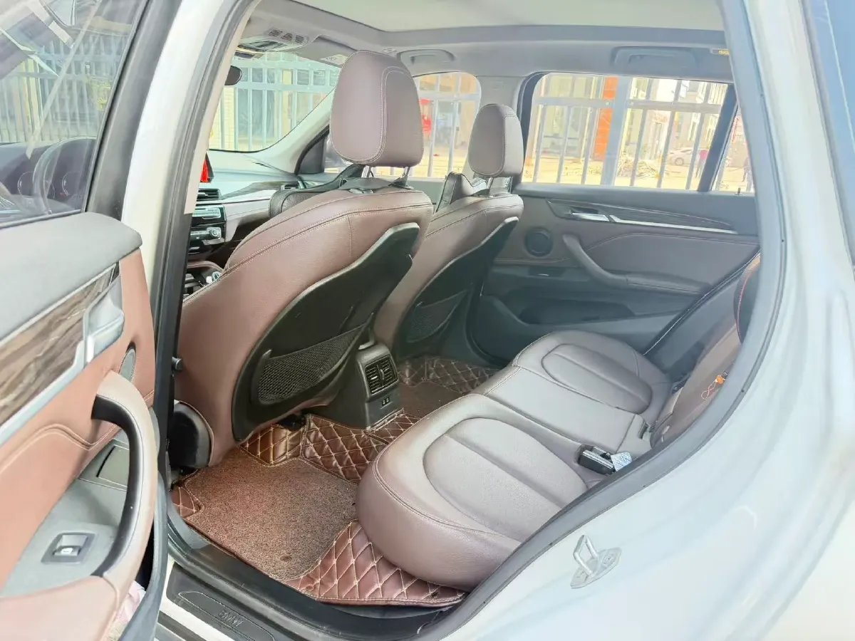 2020 BMW X1 2.0T 192HP L4 8AT,autocango,china used car exporter,china ev exporter,chinese used car exporter,chinese used ev exporter