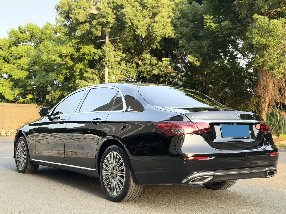 2021 Mercedes-Benz E Class 2.0T 258HP L4 9AT,autocango,china used car exporter,china ev exporter,chinese used car exporter,chinese used ev exporter