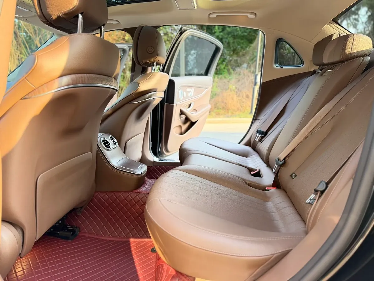 2021 Mercedes-Benz E Class 2.0T 258HP L4 9AT,autocango,china used car exporter,china ev exporter,chinese used car exporter,chinese used ev exporter