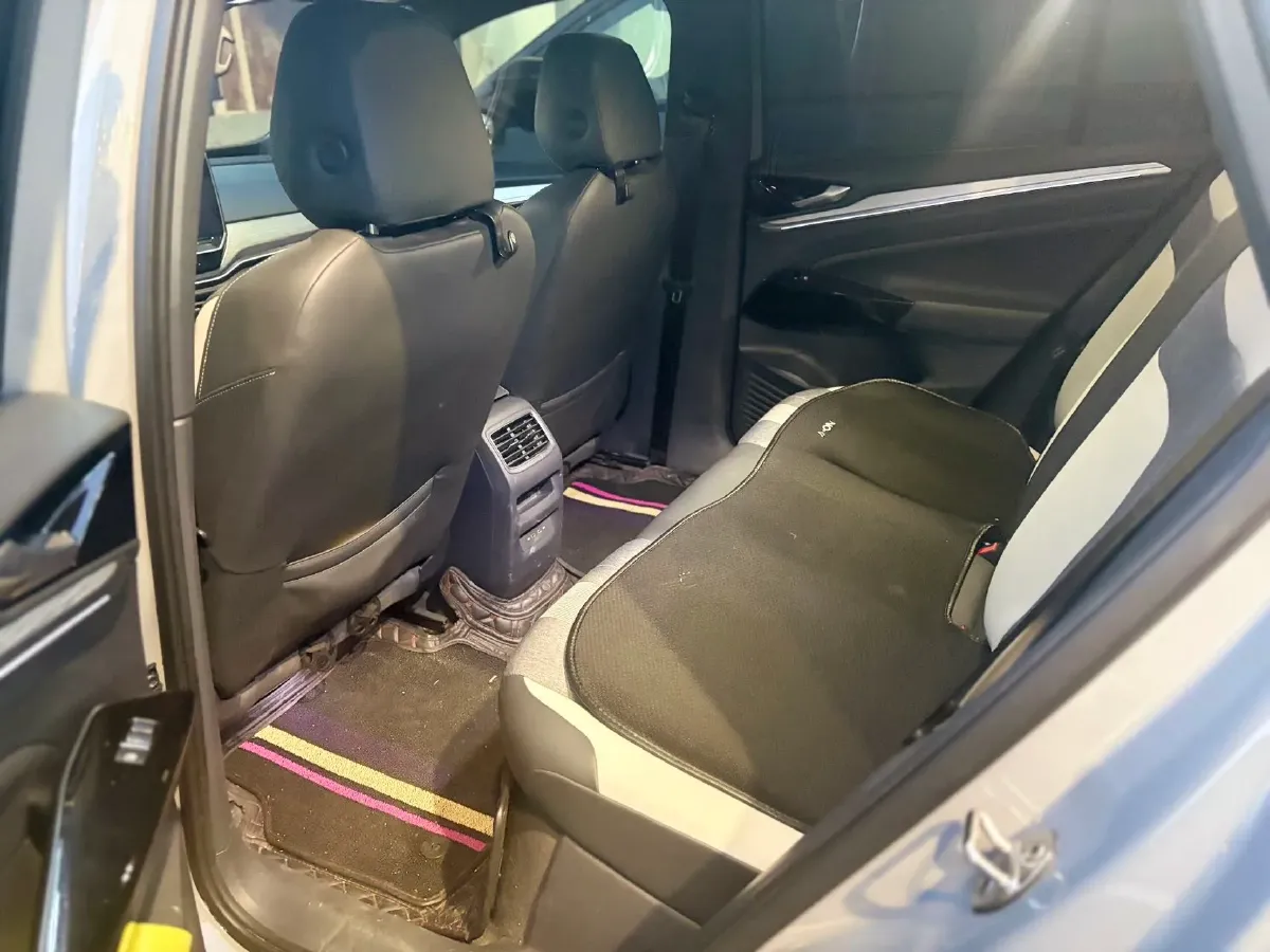 2022 Chevrolet Menlo BEV 61.1KWH,autocango,china used car exporter,china ev exporter,chinese used car exporter,chinese used ev exporter