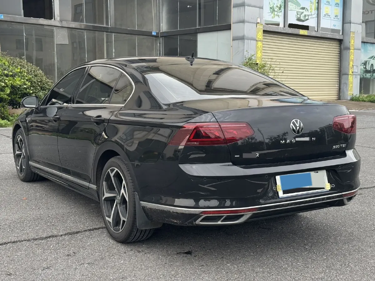 2023 Volkswagen Magotan 2.0T 186HP L4 7DCT,autocango,china used car exporter,china ev exporter,chinese used car exporter,chinese used ev exporter