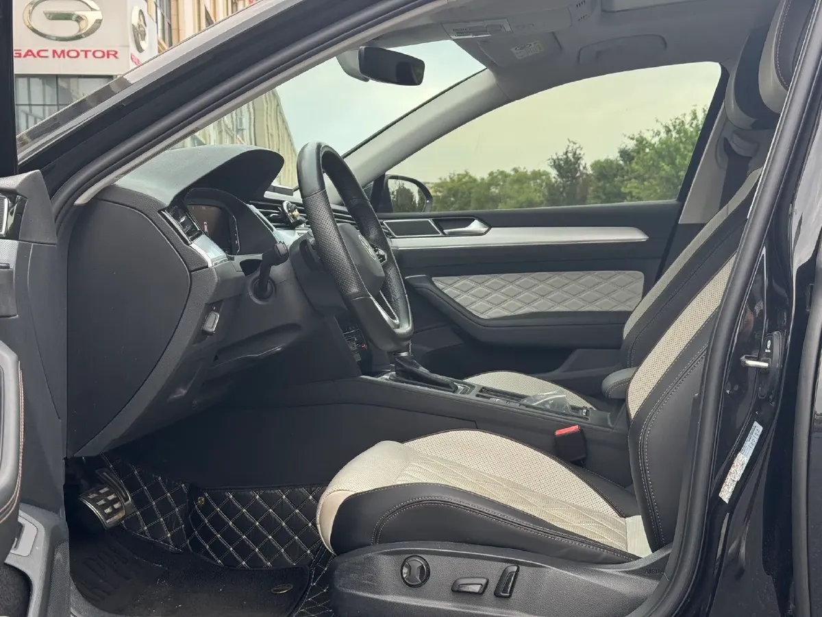 2023 Volkswagen Magotan 2.0T 186HP L4 7DCT,autocango,china used car exporter,china ev exporter,chinese used car exporter,chinese used ev exporter