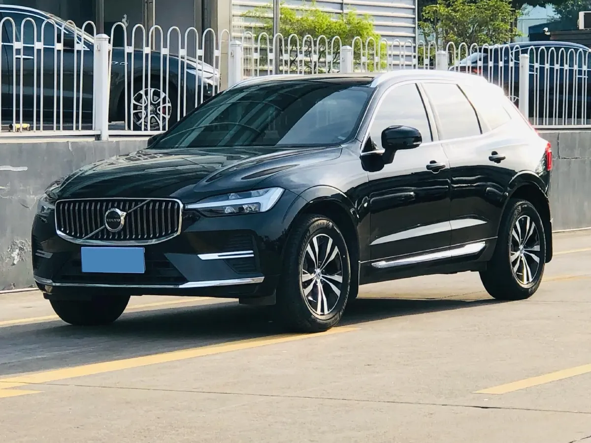 2024 Volvo XC60 2.0T 250HP L4 8AT,autocango,china used car exporter,china ev exporter,chinese used car exporter,chinese used ev exporter