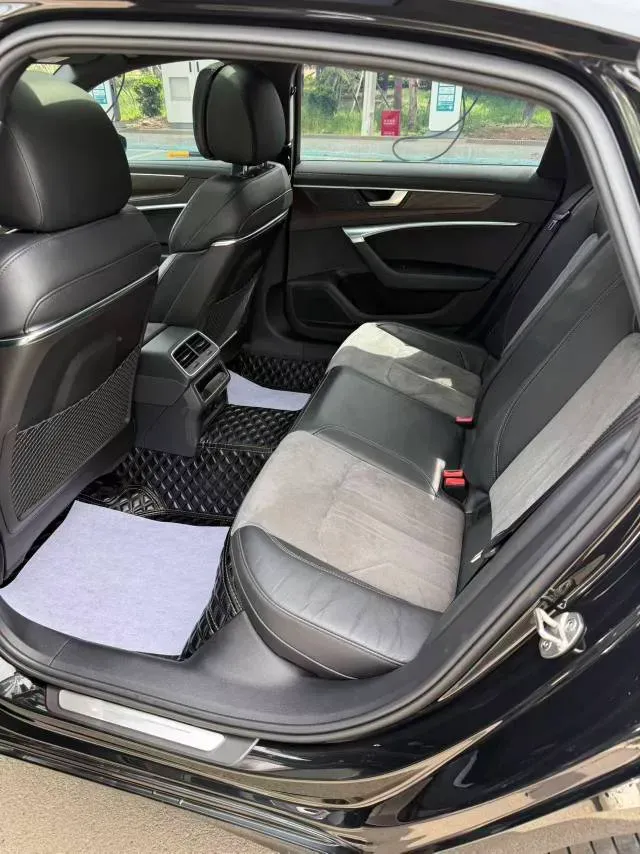 2022 Audi A6L 2.0T 190HP L4 7DCT,autocango,china used car exporter,china ev exporter,chinese used car exporter,chinese used ev exporter