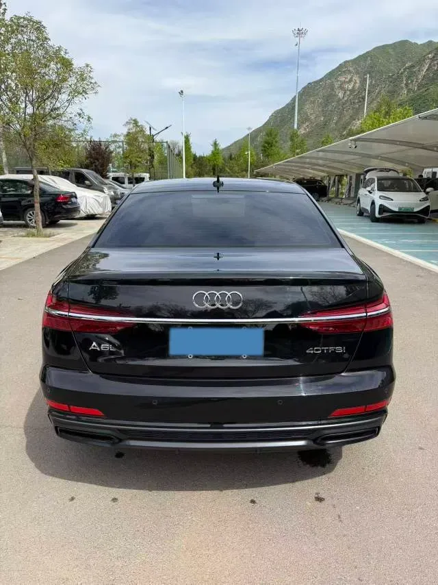 2022 Audi A6L 2.0T 190HP L4 7DCT,autocango,china used car exporter,china ev exporter,chinese used car exporter,chinese used ev exporter