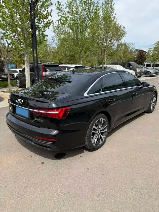 2022 Audi A6L 2.0T 190HP L4 7DCT,autocango,china used car exporter,china ev exporter,chinese used car exporter,chinese used ev exporter