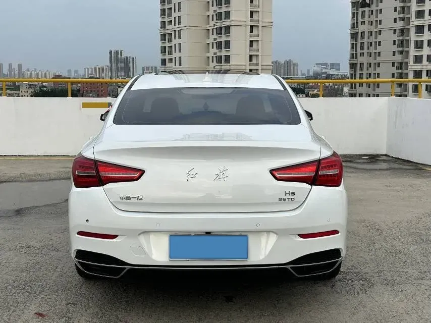 2020 HongQi H5 1.8T 197HP L4 6AT,autocango,china used car exporter,china ev exporter,chinese used car exporter,chinese used ev exporter