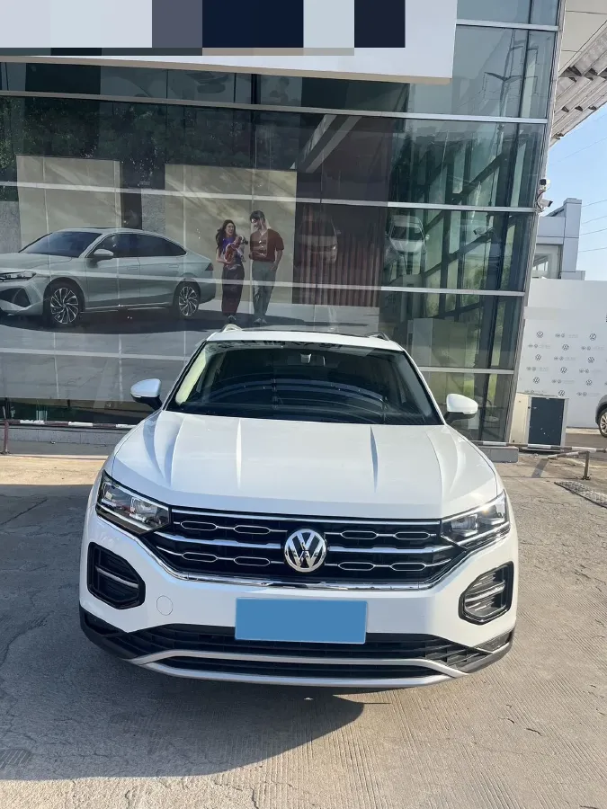 2019 Jeep Cherokee 2.0T 234HP L4 9AT,autocango,china used car exporter,china ev exporter,chinese used car exporter,chinese used ev exporter