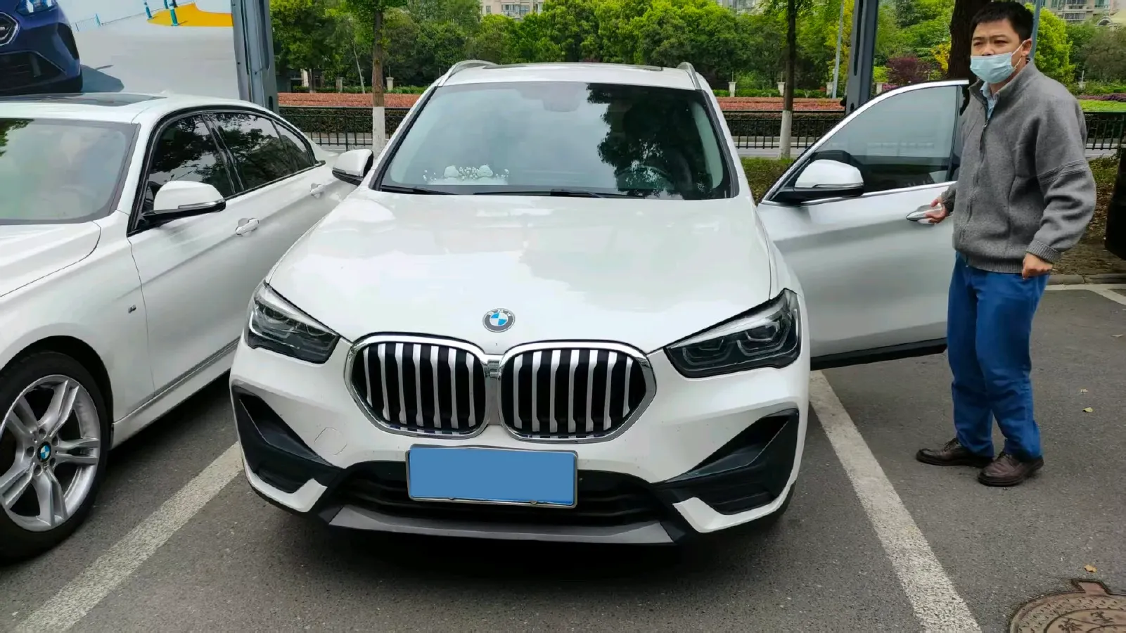 2021 BMW X1 1.5T 140HP L3 7DCT,autocango,china used car exporter,china ev exporter,chinese used car exporter,chinese used ev exporter