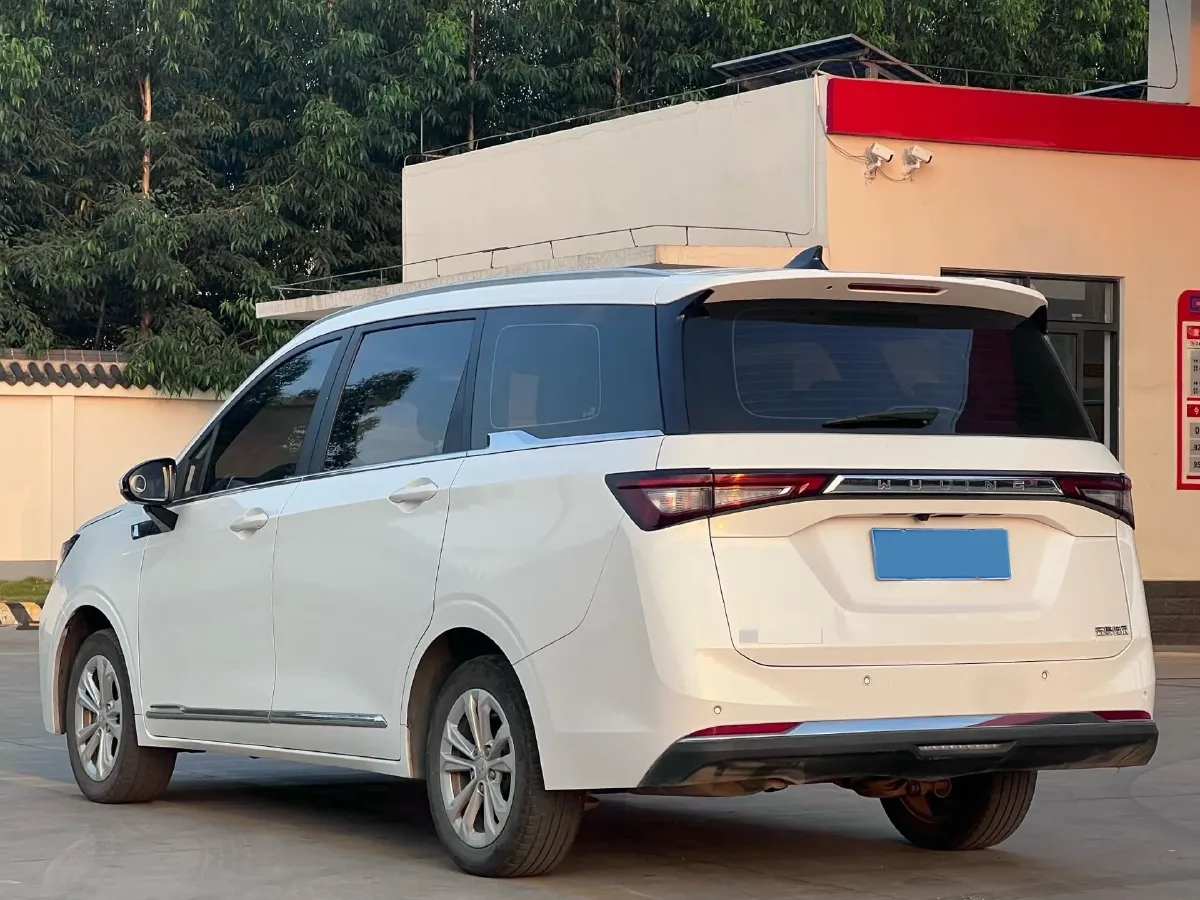 2022 WuLing KaiJie 1.5T 147HP L4 CVT,autocango,china used car exporter,china ev exporter,chinese used car exporter,chinese used ev exporter