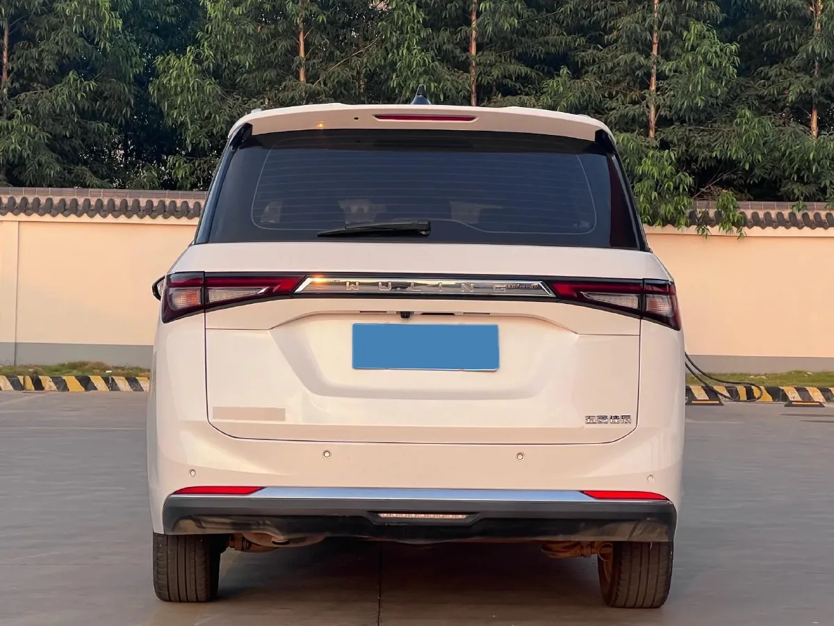 2022 WuLing KaiJie 1.5T 147HP L4 CVT,autocango,china used car exporter,china ev exporter,chinese used car exporter,chinese used ev exporter