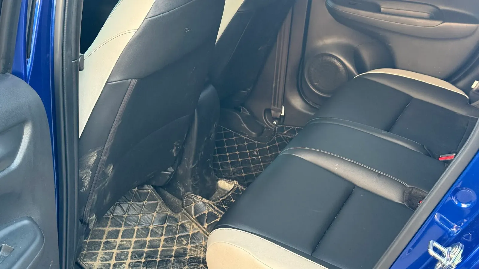 2023 Honda Fit 1.5L 124HP L4 CVT,autocango,china used car exporter,china ev exporter,chinese used car exporter,chinese used ev exporter