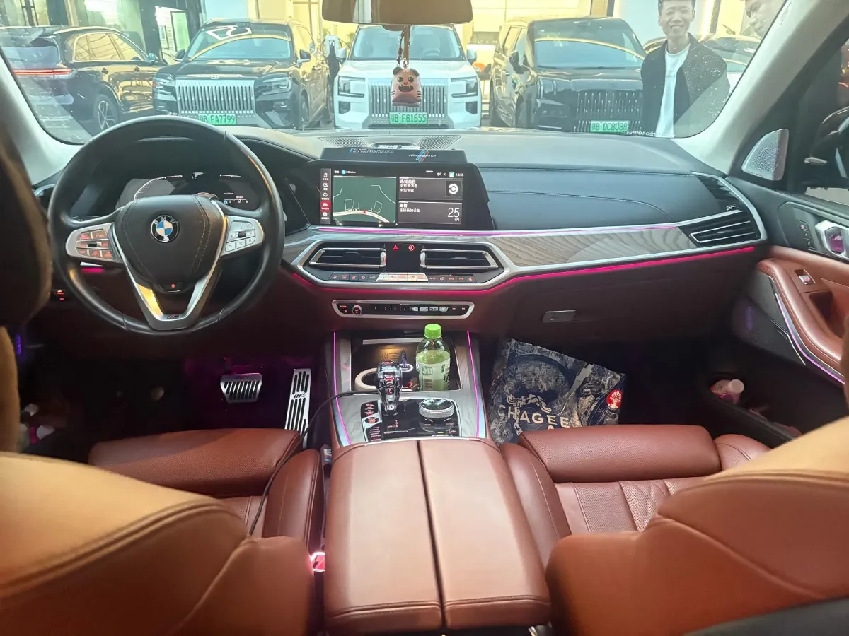 2021 BMW X7 3.0T 340HP L6 8AT,autocango,china used car exporter,china ev exporter,chinese used car exporter,chinese used ev exporter