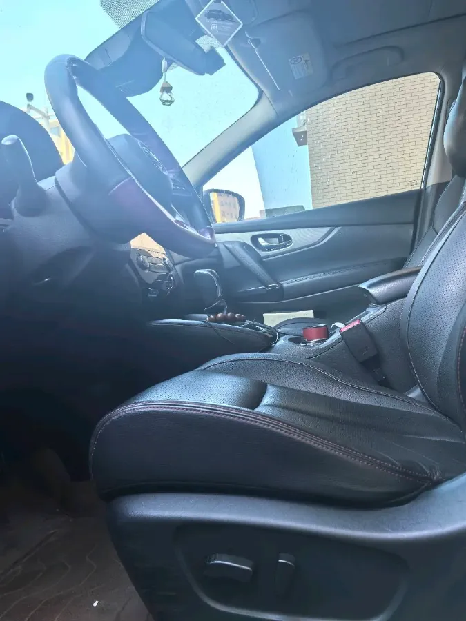 2021 Nissan Qashqai 2.0L 151HP L4 CVT,autocango,china used car exporter,china ev exporter,chinese used car exporter,chinese used ev exporter