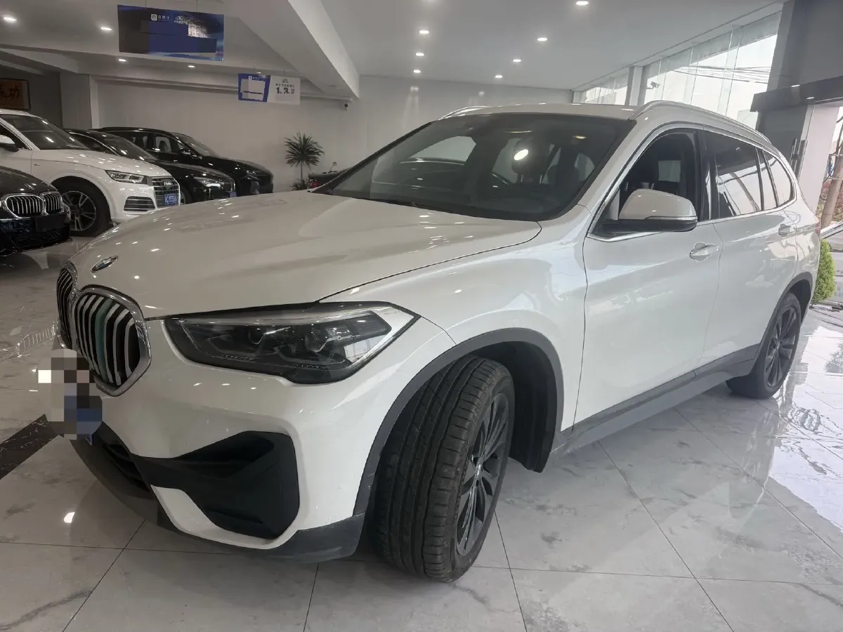 2021 BMW X1 1.5T 140HP L3 7DCT,autocango,china used car exporter,china ev exporter,chinese used car exporter,chinese used ev exporter