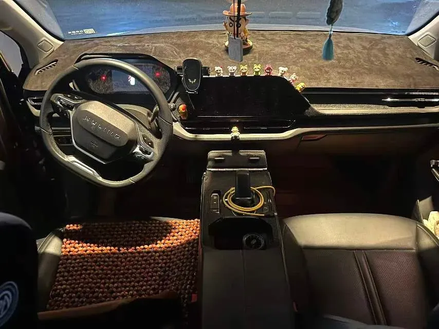 2022 WuLing KaiJie 1.5T 177HP L4 CVT,autocango,china used car exporter,china ev exporter,chinese used car exporter,chinese used ev exporter