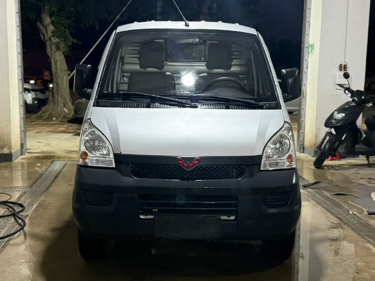 2023 WuLing RongGuang Mini Truck 1.5L 102HP L4 5MT,autocango,china used car exporter,china ev exporter,chinese used car exporter,chinese used ev exporter