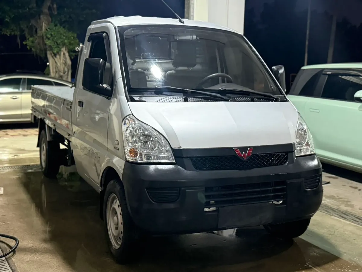 2023 WuLing RongGuang Mini Truck 1.5L 102HP L4 5MT,autocango,china used car exporter,china ev exporter,chinese used car exporter,chinese used ev exporter