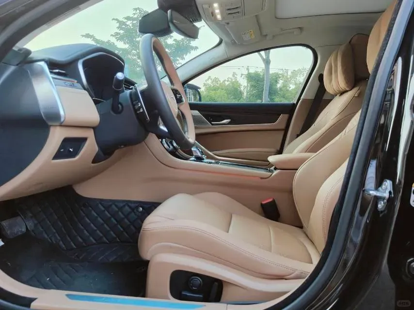 2024 Jaguar XFL 2.0T 250HP L4 8AT,autocango,china used car exporter,china ev exporter,chinese used car exporter,chinese used ev exporter