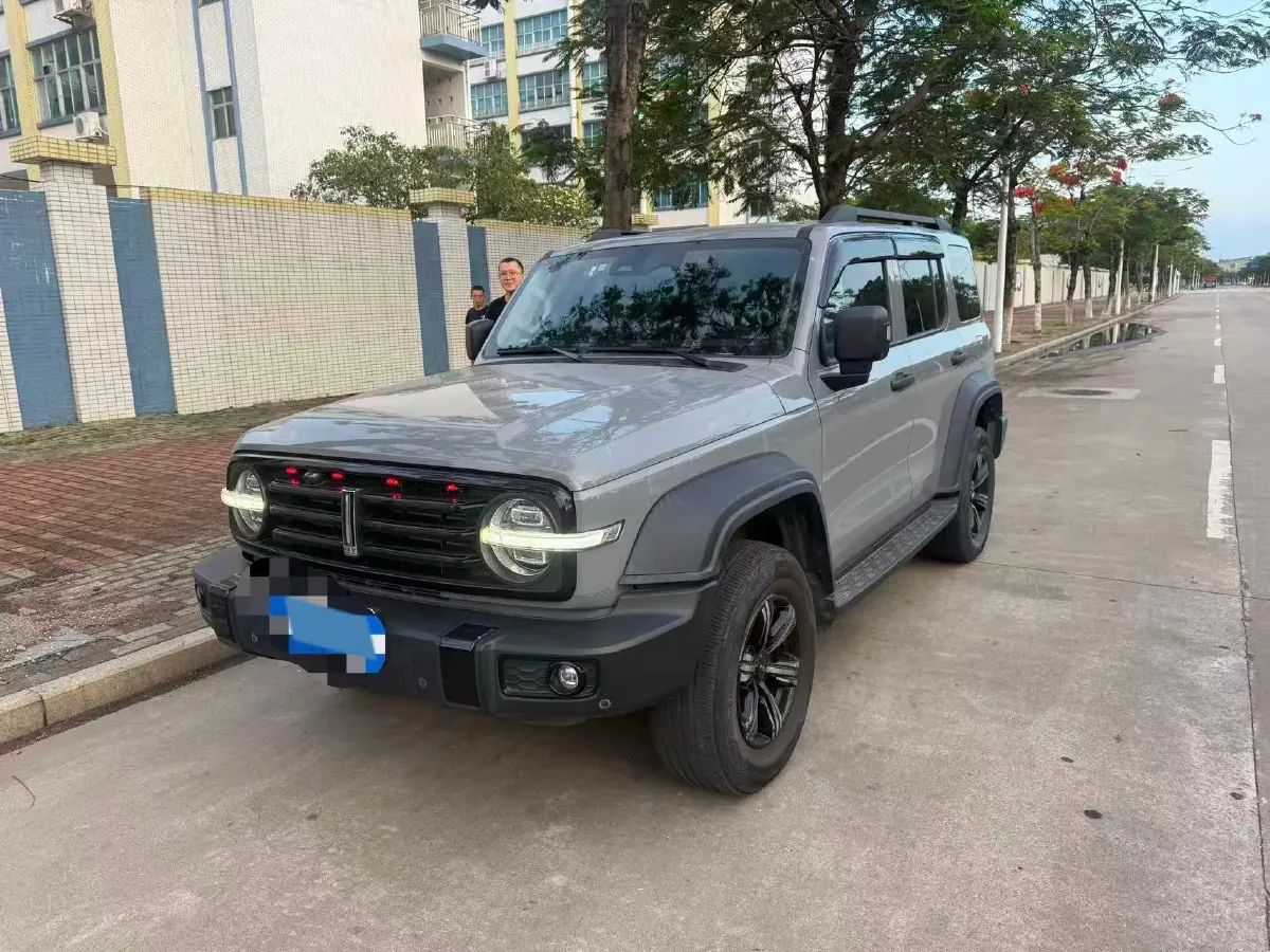 2021 Tank 300 2.0T 227HP L4 8AT,autocango,china used car exporter,china ev exporter,chinese used car exporter,chinese used ev exporter