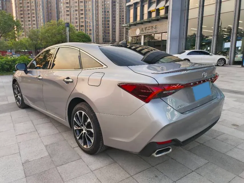 2022 Toyota Avalon 2.5L 209HP L4 8AT,autocango,china used car exporter,china ev exporter,chinese used car exporter,chinese used ev exporter