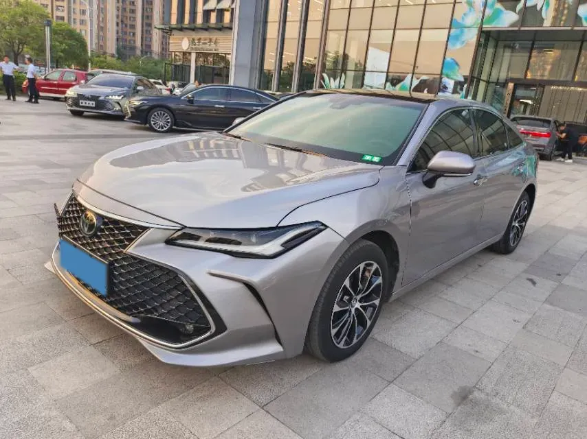 2022 Toyota Avalon 2.5L 209HP L4 8AT,autocango,china used car exporter,china ev exporter,chinese used car exporter,chinese used ev exporter