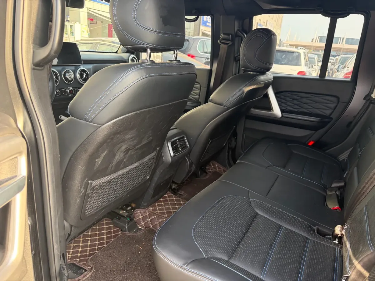 2024 Beijing BJ40 2.0T 163HP L4 8AT,autocango,china used car exporter,china ev exporter,chinese used car exporter,chinese used ev exporter