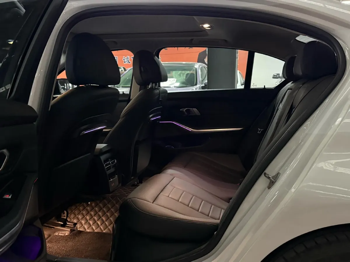 2020 BMW 3 Series 2.0T 184HP L4 8AT,autocango,china used car exporter,china ev exporter,chinese used car exporter,chinese used ev exporter