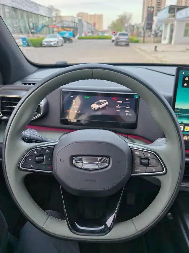 2025 Geely Cowboy 1.5T 181HP L4 7DCT,autocango,china used car exporter,china ev exporter,chinese used car exporter,chinese used ev exporter