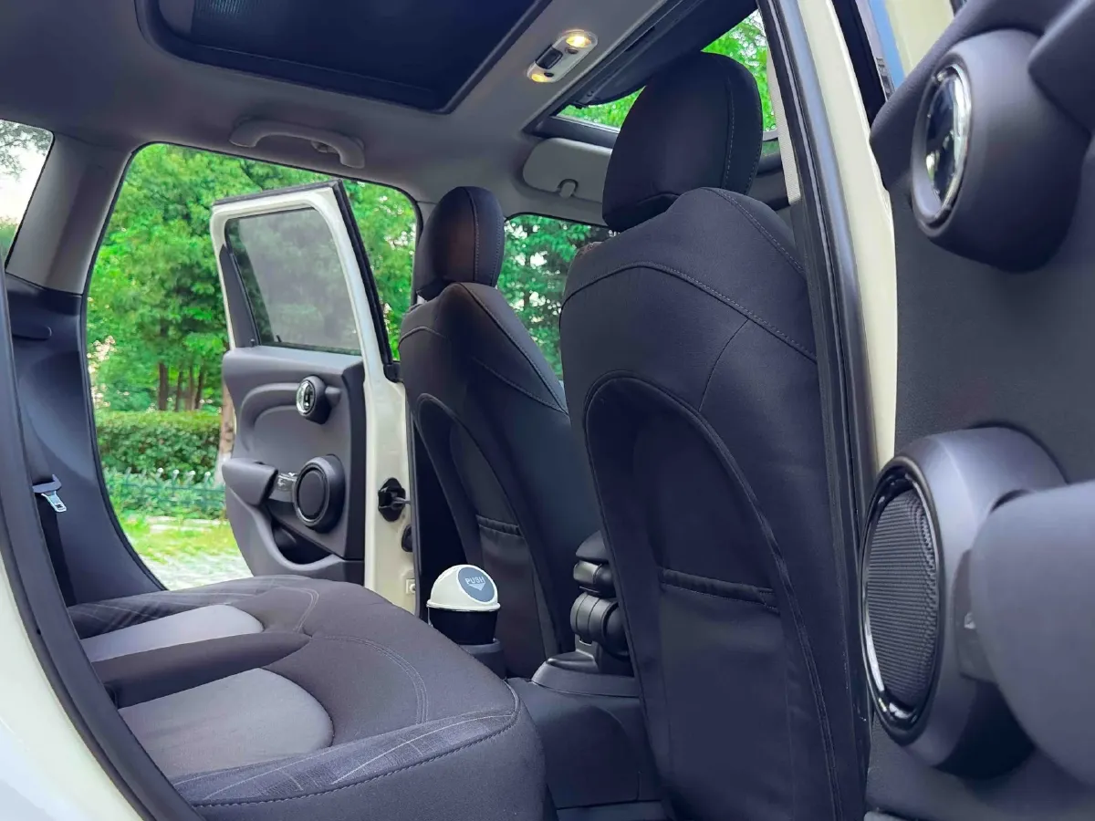 2016 MINI MINI 1.5T 136HP L3 6AT,autocango,china used car exporter,china ev exporter,chinese used car exporter,chinese used ev exporter