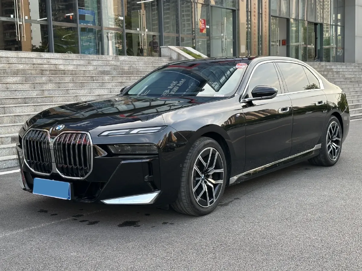 2023 BMW 7 Series 3.0T 272HP L6 8AT,autocango,china used car exporter,china ev exporter,chinese used car exporter,chinese used ev exporter
