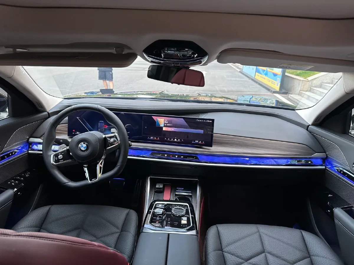 2023 BMW 7 Series 3.0T 272HP L6 8AT,autocango,china used car exporter,china ev exporter,chinese used car exporter,chinese used ev exporter