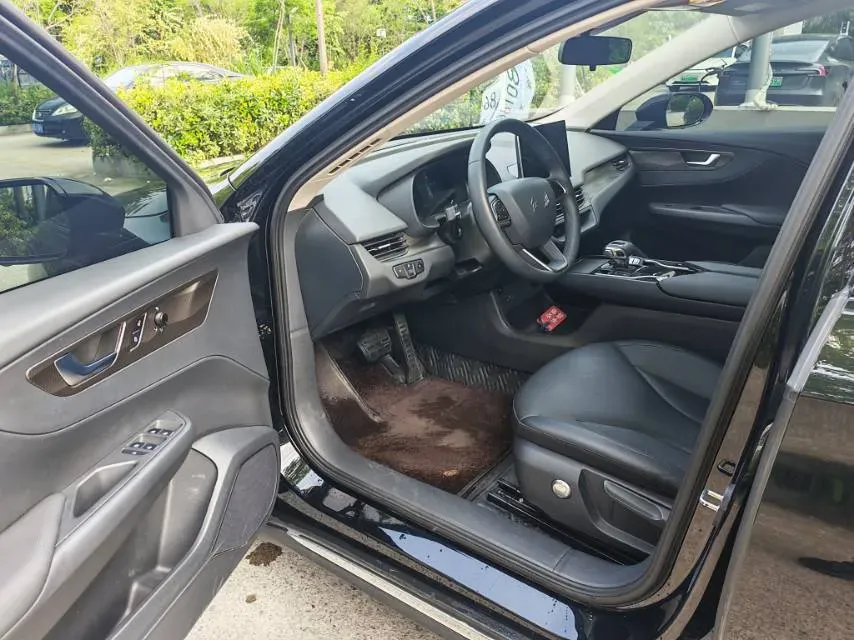 2022 HongQi E-QM5 BEV 54KWH,autocango,china used car exporter,china ev exporter,chinese used car exporter,chinese used ev exporter