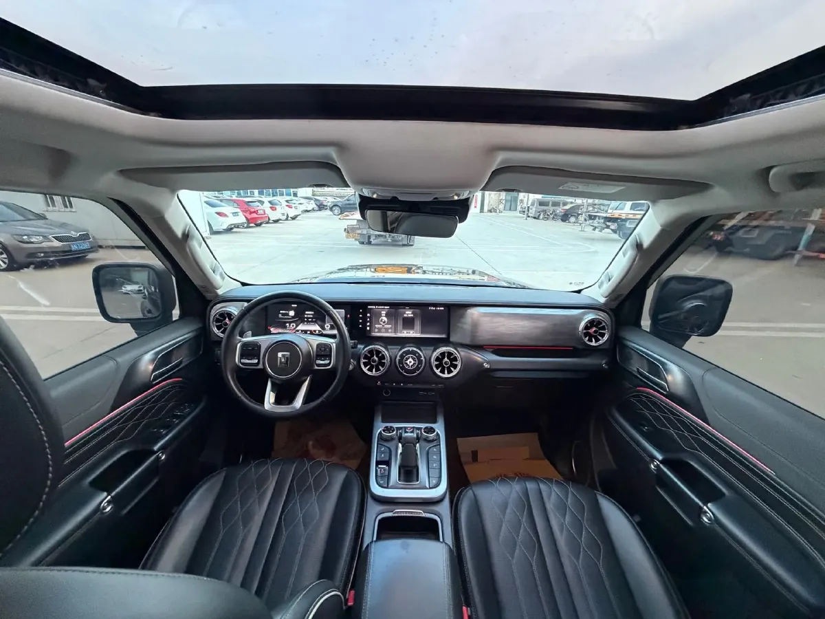 2024 Tank 300 2.0T 227HP L4 8AT,autocango,china used car exporter,china ev exporter,chinese used car exporter,chinese used ev exporter